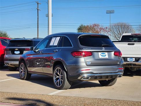 Used 2021 Mercedes-Benz GLC 300 4MATIC image 4