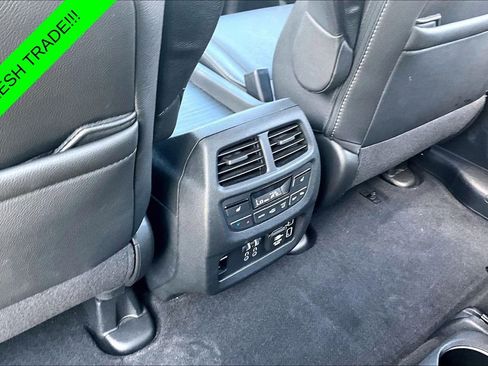 Used 2022 Honda Pilot Touring image 10