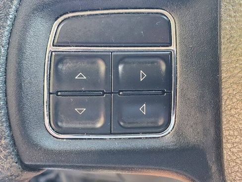 Used 2014 RAM 1500 Express AWD/4WD image 24
