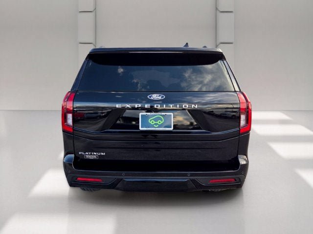 Used 2027 Ford Expedition Platinum RWD image 4