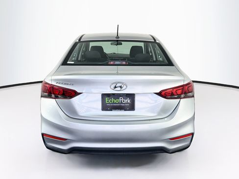 Used 2022 Hyundai Accent SE FWD image 7