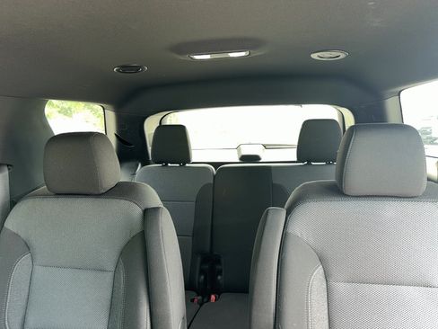 Used 2023 Chevrolet Traverse LT w/ LPO, Cargo Package AWD/4WD image 21