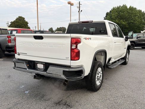 Used 2025 Chevrolet Silverado 2500 LT w/ Convenience Package AWD/4WD image 5