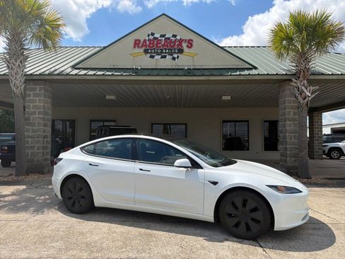 Used 2024 Tesla Model 3 RWD image 1