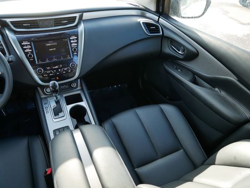 Used 2024 Nissan Murano SV image 11