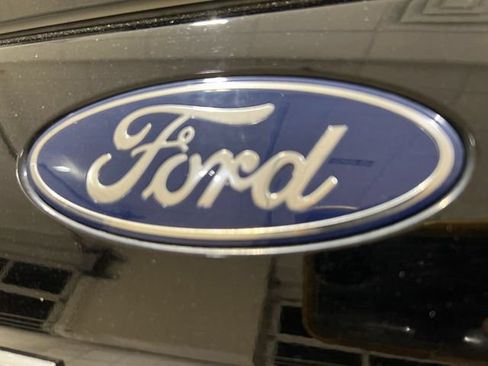 Certified 2025 Ford Expedition Max Platinum w/ Driver's Package AWD/4WD image 30