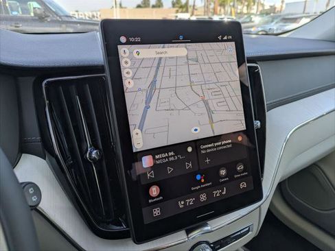 New 2026 Volvo XC60 T8 Ultra w/ Protection Package Premier image 9