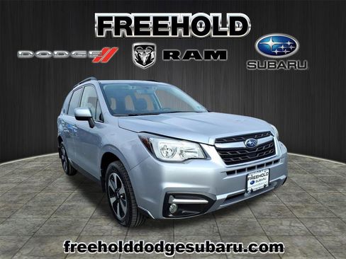 Used 2017 Subaru Forester 2.5i Premium image 1