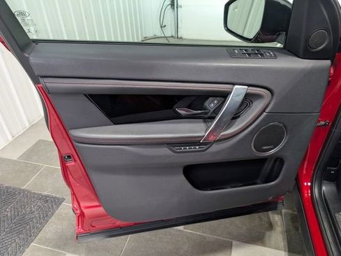 Used 2023 Land Rover Discovery Sport SE R-Dynamic AWD/4WD image 12