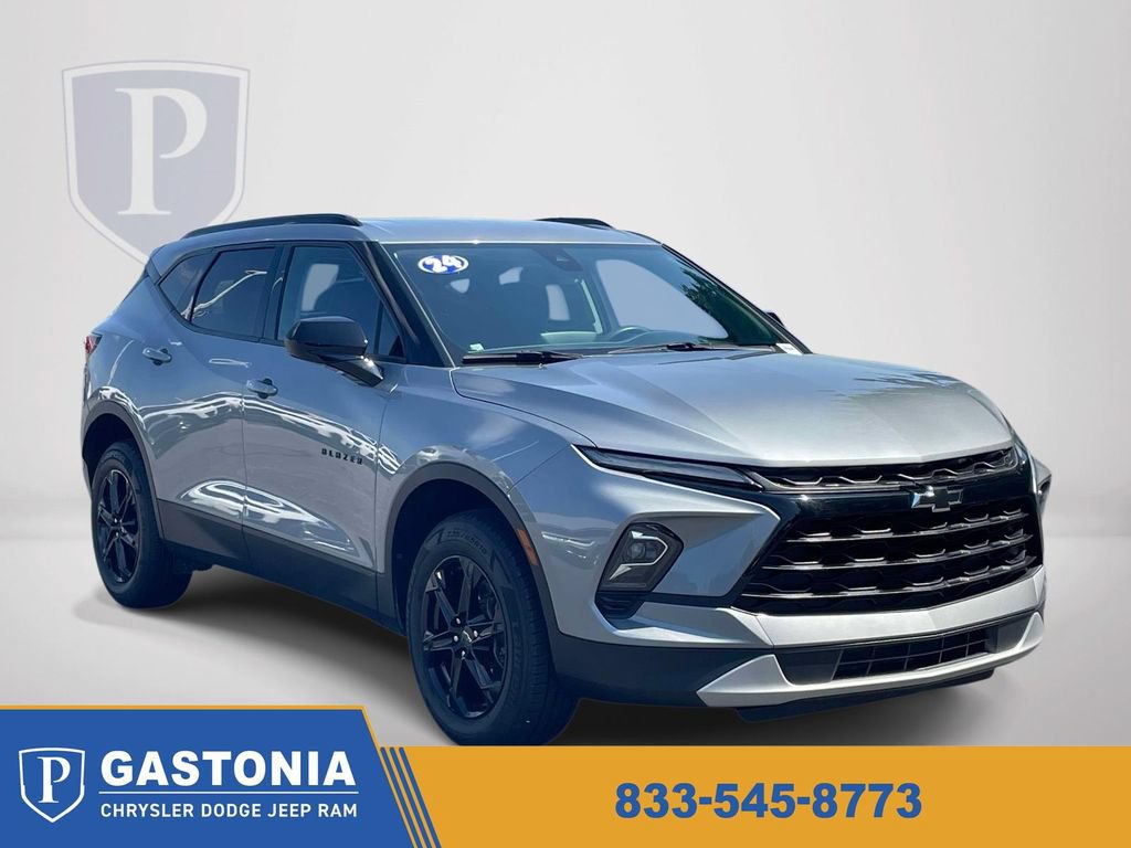 Used 2024 Chevrolet Blazer LT w/ Convenience Package FWD image 1