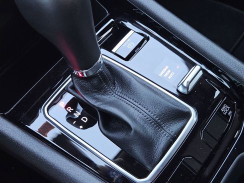 New 2026 Jeep Compass Latitude image 21