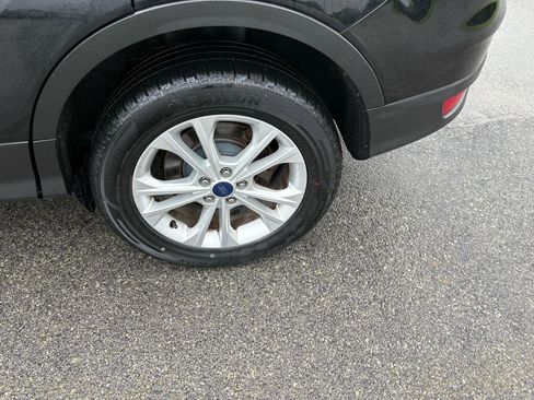 Used 2017 Ford Escape SE AWD/4WD image 56