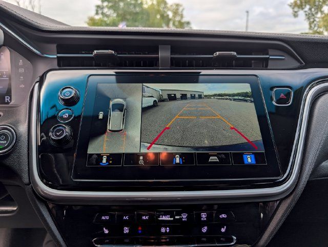Used 2023 Chevrolet Bolt LT w/ Infotainment Package FWD image 26