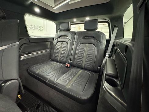 Used 2023 Rivian R1S Adventure AWD/4WD image 17