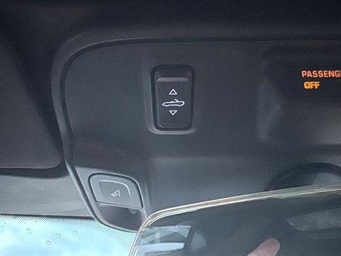 Used 2017 Chevrolet Camaro SS image 25