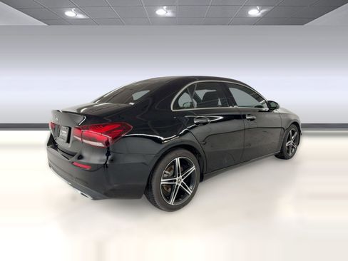 Used 2021 Mercedes-Benz A 220 image 9