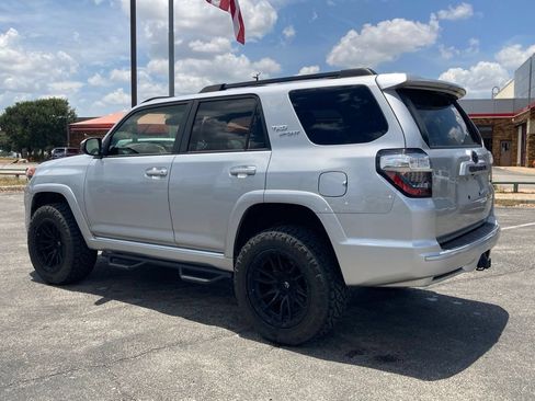 Used 2022 Toyota 4Runner TRD Sport RWD image 7