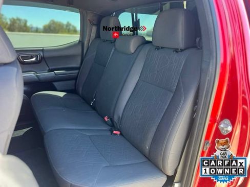 Used 2018 Toyota Tacoma TRD Sport w/ Technology Package RWD image 21