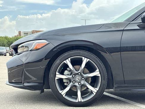 Used 2025 Honda Civic Sport Touring image 14