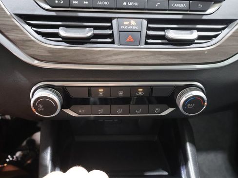 Used 2024 Nissan Altima 2.5 SV AWD/4WD image 28