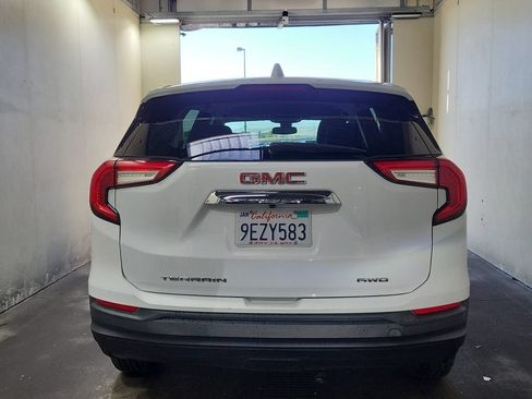 Used 2023 GMC Terrain SLE w/ Fleet Convenience Package AWD/4WD image 3
