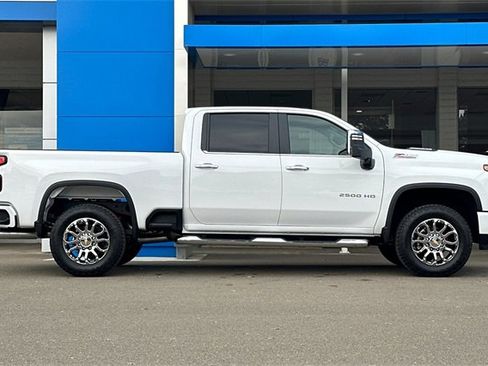 New 2026 Chevrolet Silverado 2500 LT image 4