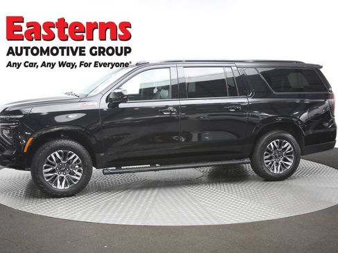 Used 2025 Chevrolet Suburban Z71 AWD/4WD image 63