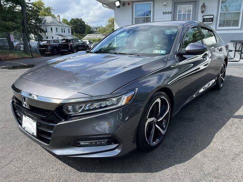 Used 2019 Honda Accord Sport image 3