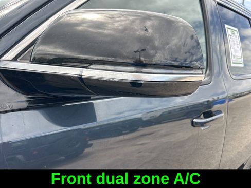Used 2024 Jeep Wagoneer Series II AWD/4WD image 21