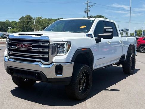 Used 2022 GMC Sierra 2500 SLE AWD/4WD image 1