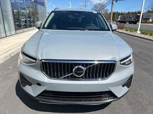 Used 2025 Volvo XC40 B5 Core AWD/4WD image 7