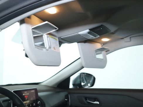 Certified 2023 Nissan Rogue SV AWD/4WD image 19