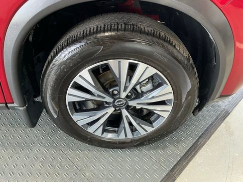 Used 2023 Nissan Rogue SV w/ SV Premium B Package image 43