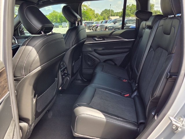 New 2026 Jeep Grand Cherokee Altitude RWD image 12
