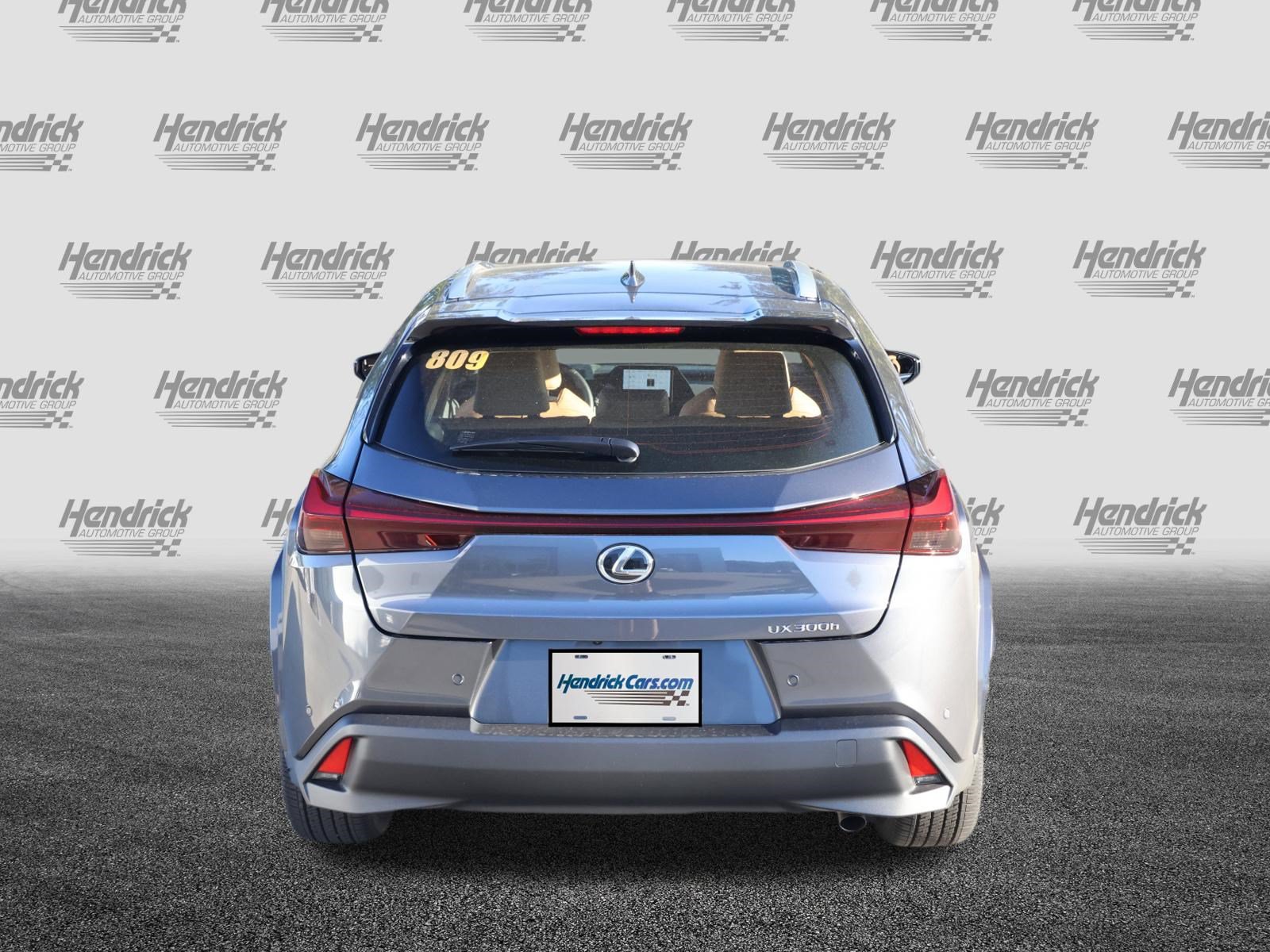 Used 2025 Lexus UX 300h FWD w/ Accessory Package (Z1) image 8