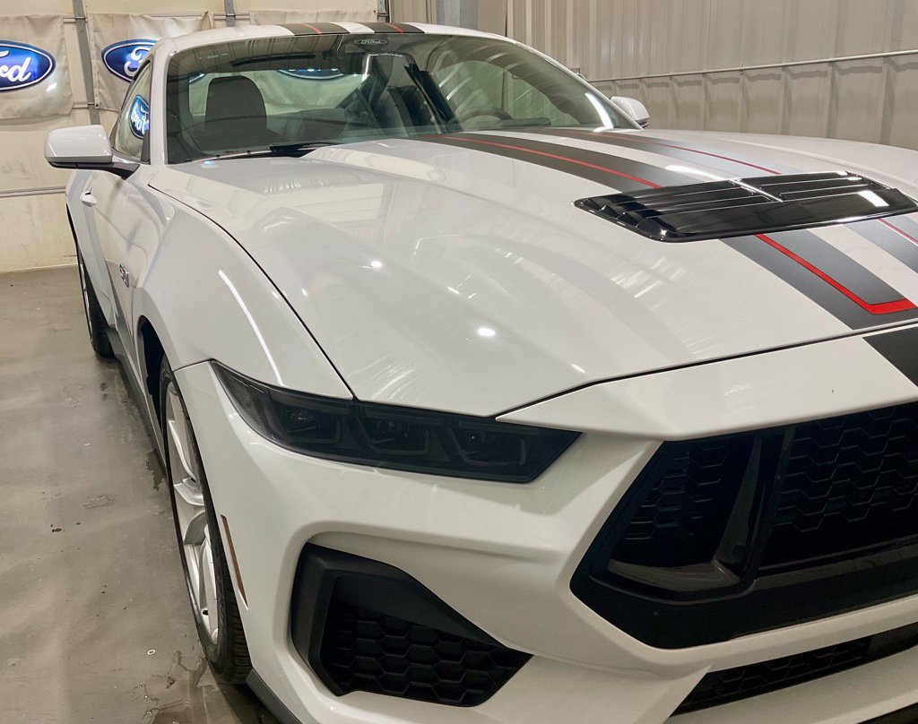 Used 2026 Ford Mustang GT Premium RWD image 3