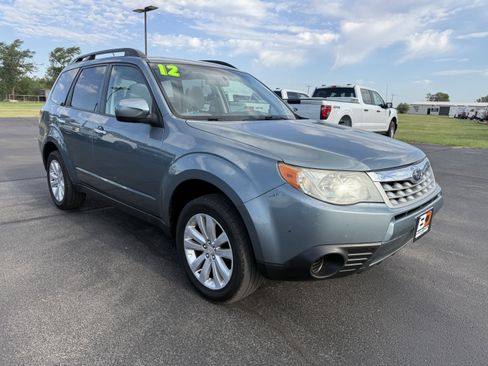 Used 2012 Subaru Forester 2.5X Premium w/ All-Weather Pkg AWD/4WD image 2