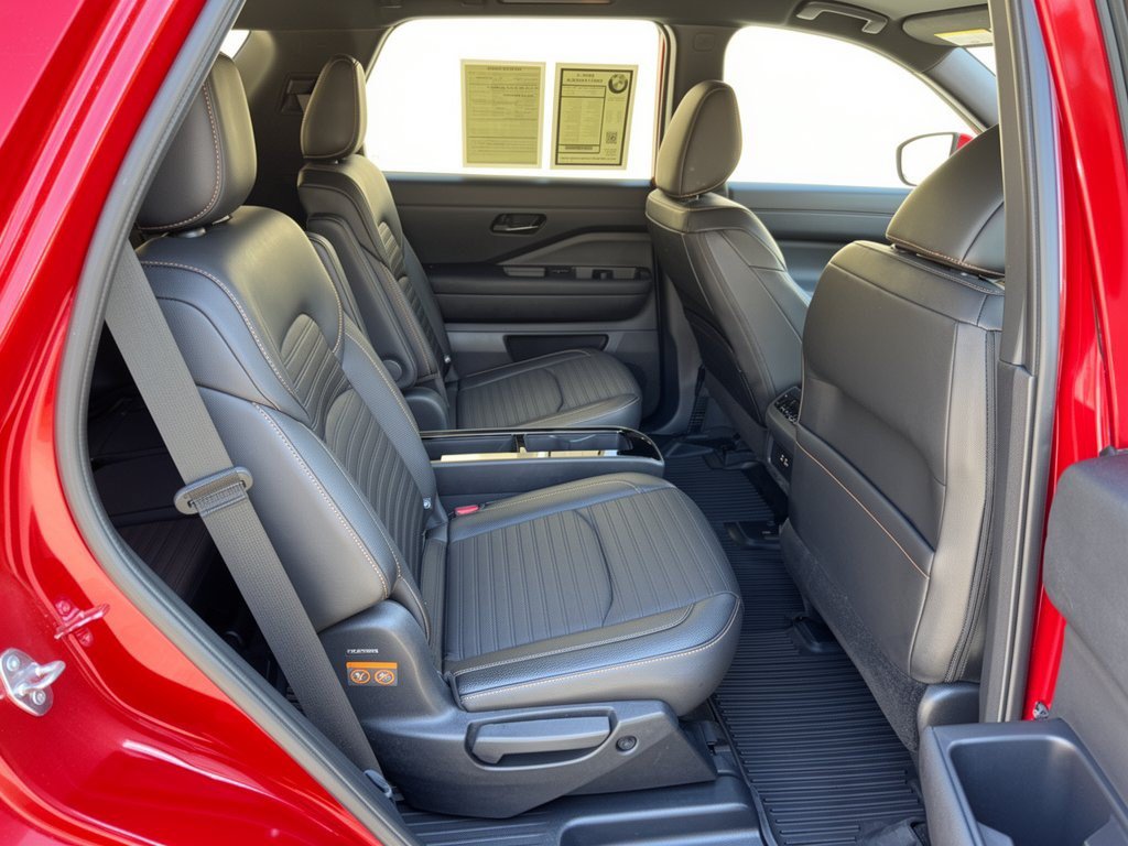 Used 2024 Nissan Pathfinder Rock Creek AWD/4WD image 29