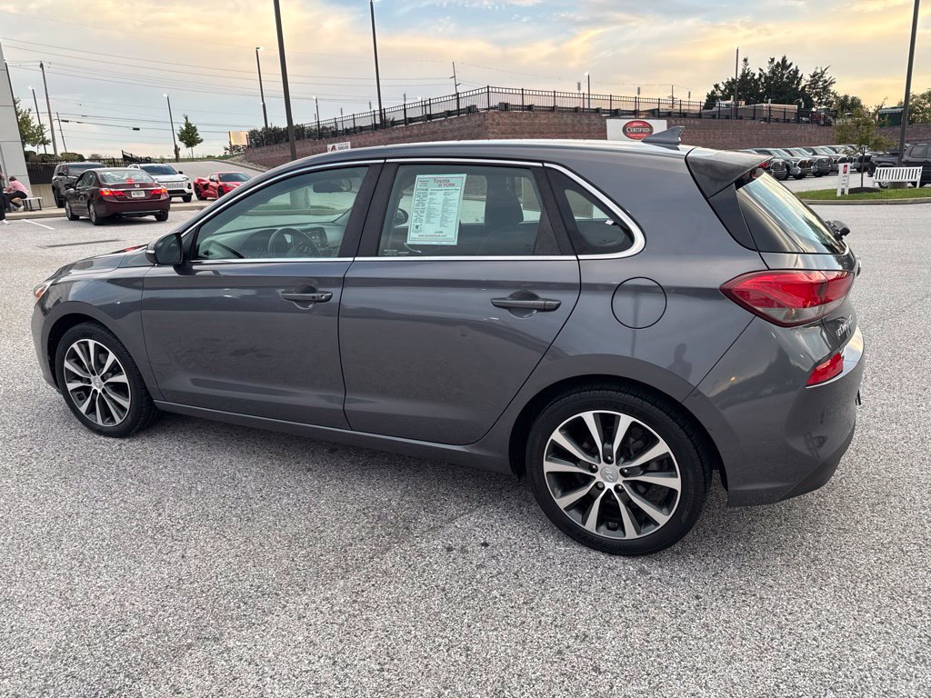 Used 2018 Hyundai Elantra GT w/ Style Package 02 FWD image 8