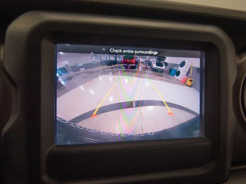 Used 2020 Jeep Wrangler Unlimited Sport image 23