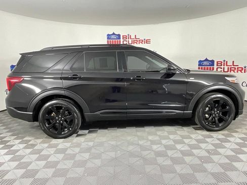Used 2023 Ford Explorer ST-Line AWD/4WD image 2