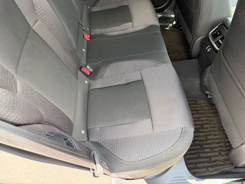 Used 2024 Subaru Outback Premium AWD/4WD image 19