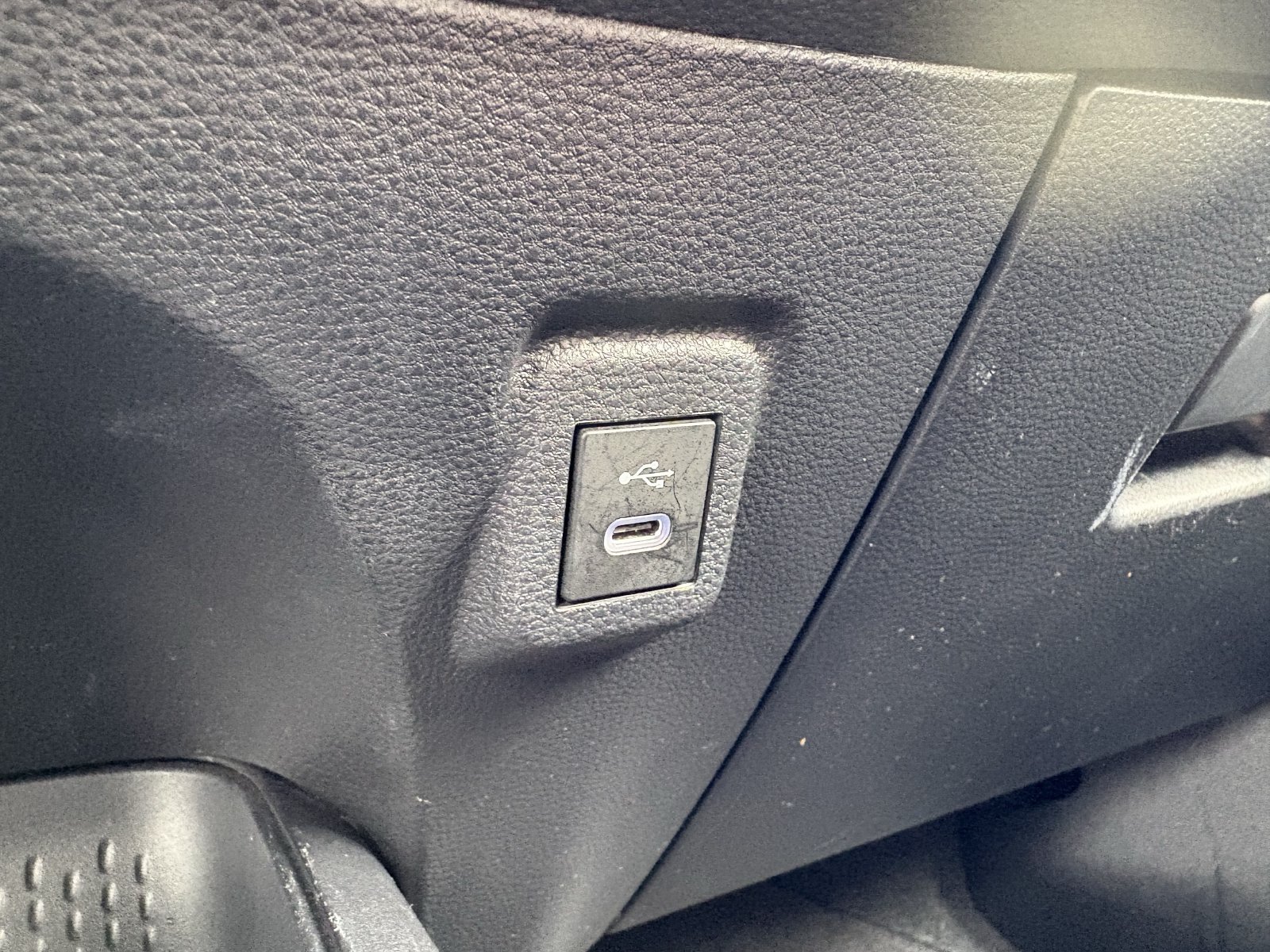 Used 2024 Toyota Corolla LE FWD image 41