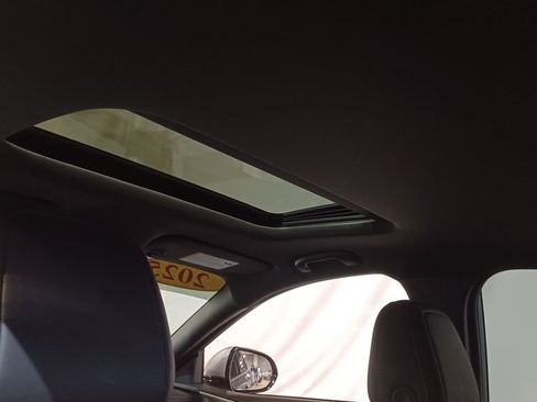 Used 2025 Buick Envista Avenir image 26