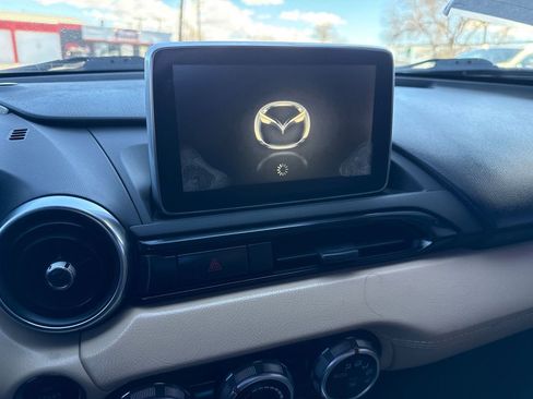 Used 2016 MAZDA MX-5 Miata Grand Touring image 18