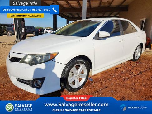 Used 2012 Toyota Camry SE image 1