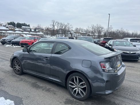 Used 2014 Scion tC image 4