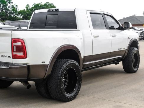 Used 2022 RAM 3500 Limited AWD/4WD image 17