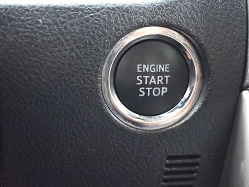 Used 2020 Toyota 4Runner Limited AWD/4WD image 28