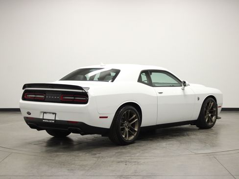 Used 2022 Dodge Challenger SRT Hellcat Redeye RWD image 8